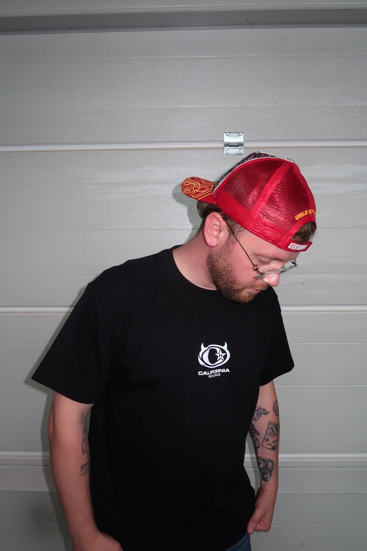 RED FLAG TEE 🚩 (PRZEDSPRZEDAŻ)